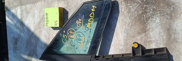 Citroen C5 Front door vent window glass four-door 1212123