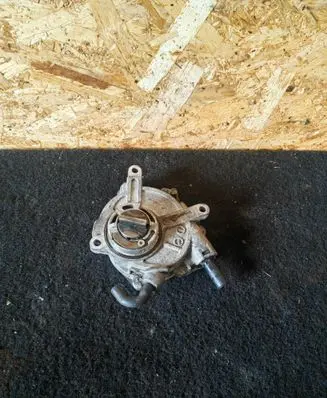 Mercedes-Benz SLK R171 Vacuum pump A2722300465