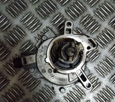 Ford Fiesta Vacuum pump BM5G2A451EC