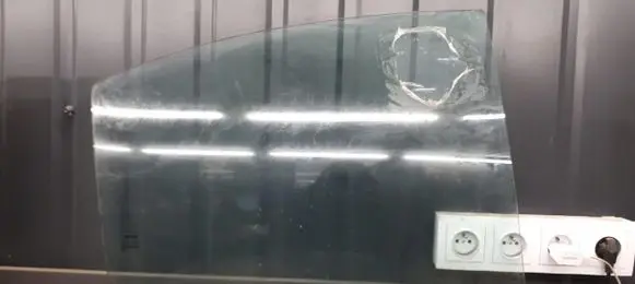Nissan Primera Rear door window glass