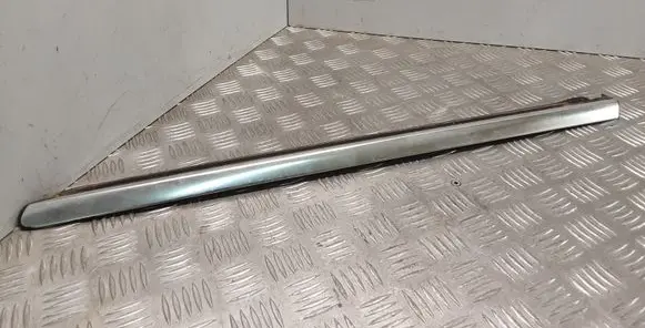 Mercedes-Benz R W251 Rear side glass trim 2516905280