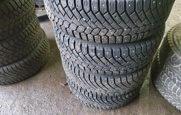 Opel Astra G R15 winter/snow tires with studs 19560R15