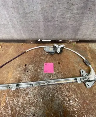 Renault Master II Front door window regulator with motor 