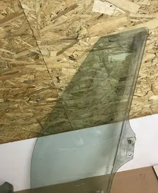 Mazda 6 Front door window glass four-door 43R00014