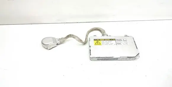 Land Rover Discovery 3 - LR3 Headlight ballast module Xenon 3900016488 0311000250