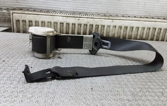 Opel Vectra C Front seatbelt 040165