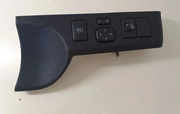 Toyota Avensis T270 A set of switches 5544605080