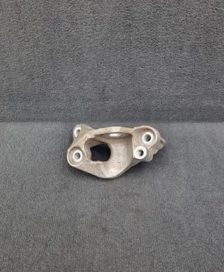 Audi A8 S8 D3 4E Gearbox mounting bracket 4E0399114AF 4E0399114AR