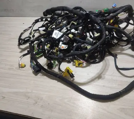 Peugeot Rifter Left interior wiring harness 9822973780