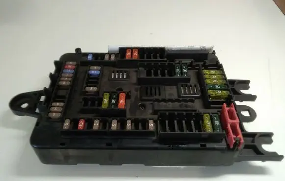 BMW 1 F20 F21 Fuse module 933788101 10688710