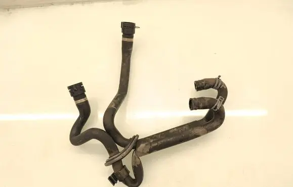 Audi A6 S6 C7 4G Engine coolant pipe/hose 4G1819350