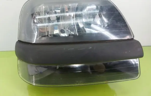 Fiat Doblo Headlight/headlamp 20B233R