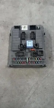 Lancia Phedra Fuse module 9651938180