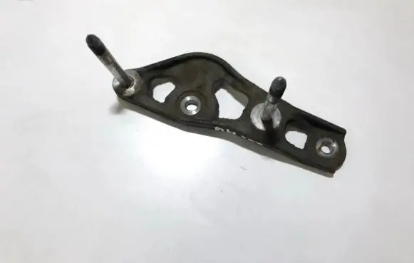 Toyota Prius (XW20) Engine mounting bracket 1234121010 12341-21010