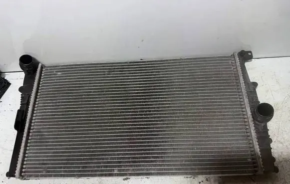 BMW 1 F20 F21 Coolant radiator M151515 7600511 1527231