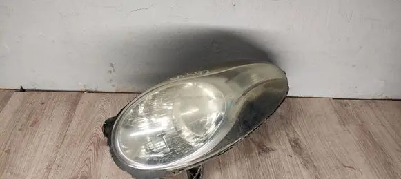 Nissan Micra Headlight/headlamp 89074320