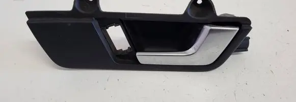 Audi A4 S4 B6 8E 8H Front door interior handle 8E2837020