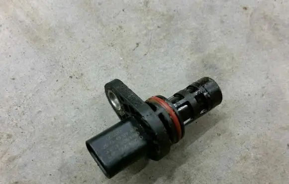 Audi A3 S3 8V Crankshaft position sensor 06H906433C