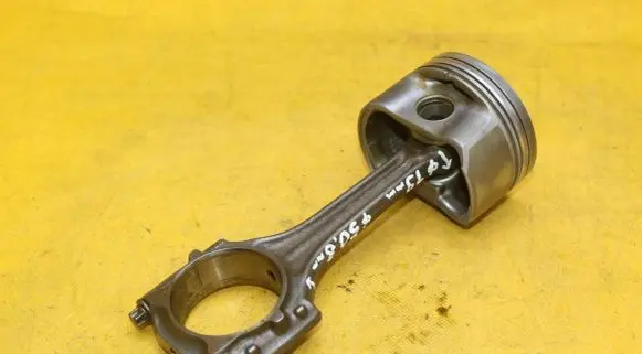 Audi A4 S4 B6 8E 8H Piston with connecting rod 06BA