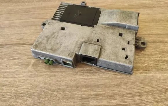 Mercedes-Benz S W223 Speedometer control unit/module A2069004618