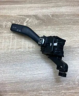 Audi A3 S3 8P Indicator stalk 1K0953513