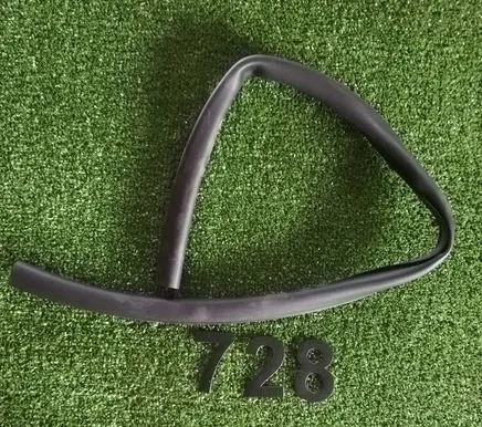 Volkswagen Caddy Sliding door rubber seal 2K3843794A