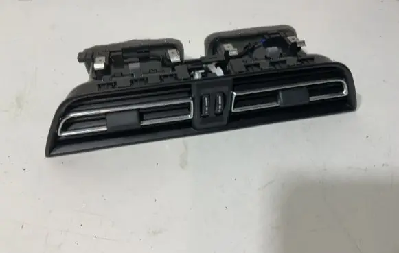 Porsche Macan (95B) Dash center air vent grill 95B819110E