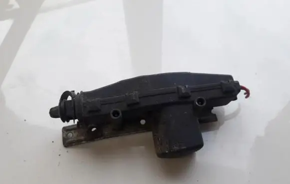 Peugeot Partner Central locking motor 60120352 022208