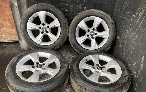 Hyundai i40 R16 alloy rim 529103Z100