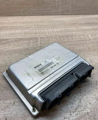 Audi A4 S4 B5 8D Engine control unit/module ECU 8D0907557S 0261204182 183