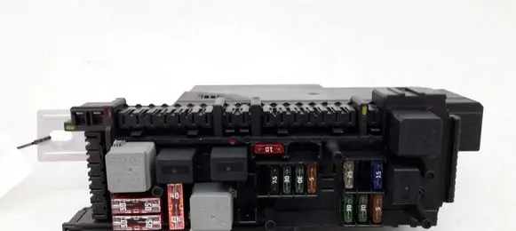 Mercedes-Benz GLK (X204) Fuse module A2049005301
