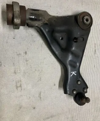 Mercedes-Benz Vito Viano W639 Front lower control arm/wishbone