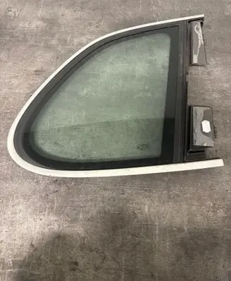 Porsche Cayenne (9PA) Rear side window 7L5845298