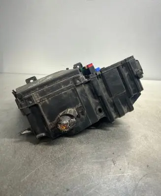 Nissan X-Trail T30 Fuse box set ppt30m10