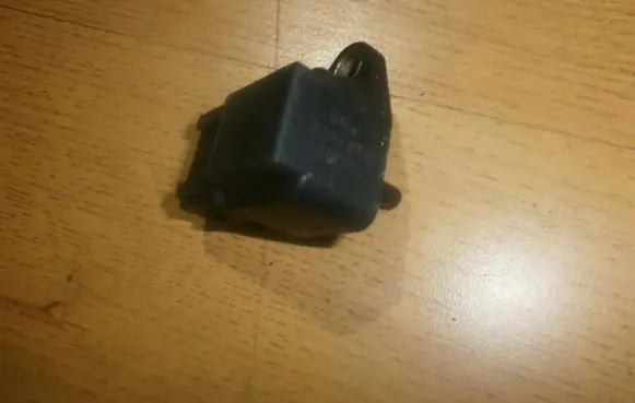 BMW 5 E39 Air pressure sensor 2244674 10P31