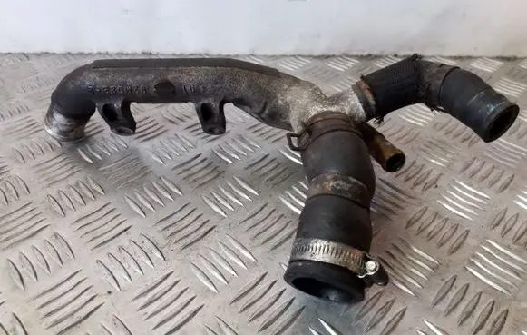 Suzuki Grand Vitara II Engine coolant pipe/hose SZM0832