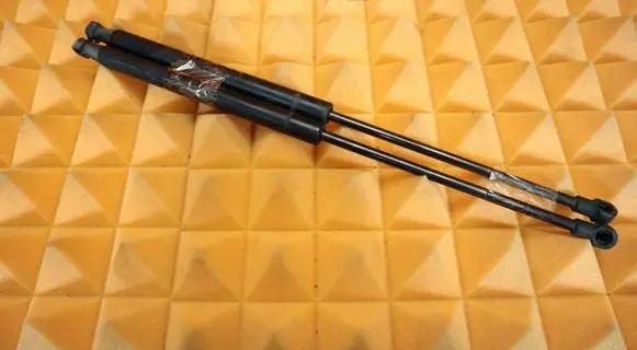 Ford Ka Tailgate strut 