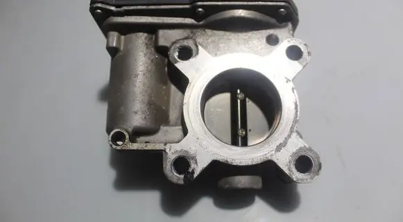 Renault Clio IV Engine shut-off valve H8201171233