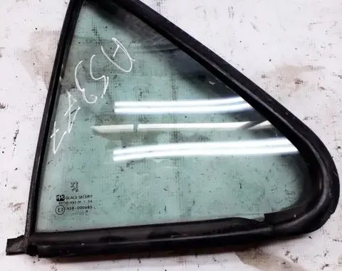 Peugeot 406 Rear vent window glass 