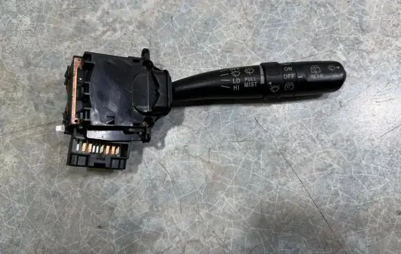 Subaru Legacy Wiper control stalk 17A164LH1