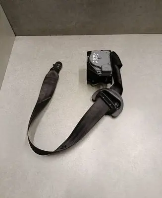 Volkswagen Touareg II Rear seatbelt 3052985