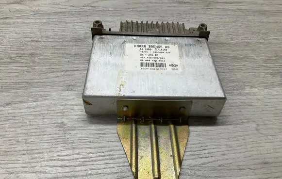 Mercedes-Benz Vario ABS control unit/module 0004460514