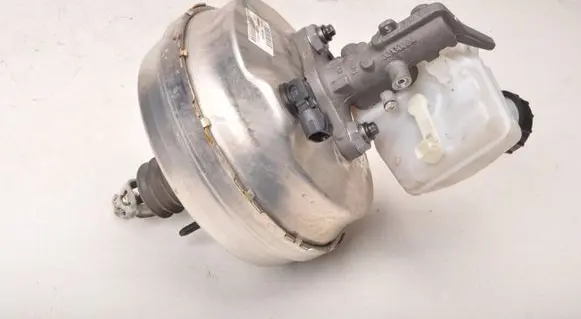 Volvo S90, V90 Master brake cylinder 32130197