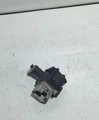 Lexus IS 220D-250-350 Glow plug pre-heat relay 2861067010 1567000671