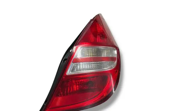 Hyundai i30 Tailgate rear/tail lights 924022R0
