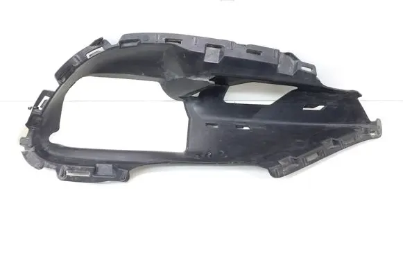 Mercedes-Benz A W176 Fog light bracket A1768855500