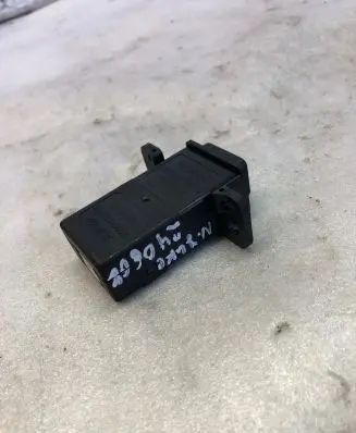 Nissan Juke II F16 Wireless charging module Cbc0033060010