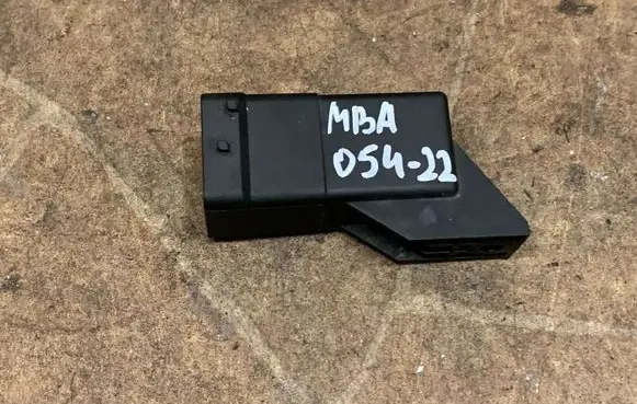 Mercedes-Benz C W205 Other relay 0281003050