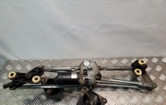 Chrysler Voyager Front wiper linkage and motor 24002763