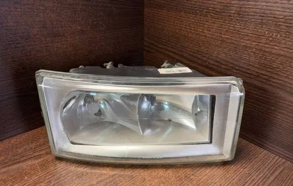 Iveco Daily 3rd gen Headlight/headlamp 500307754 1305235383